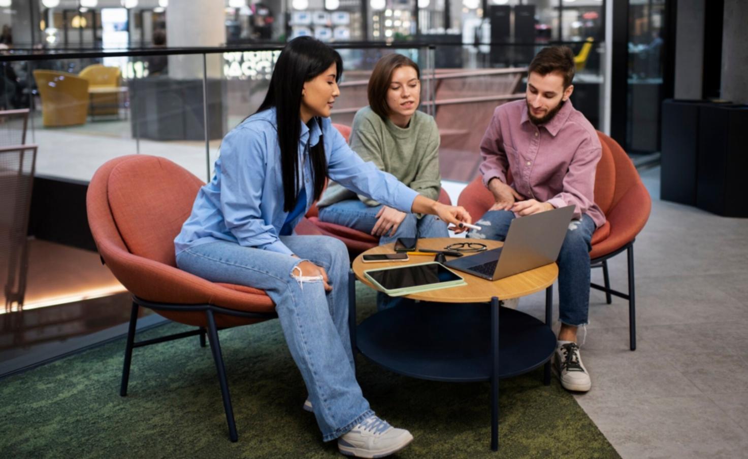 Financial planning consultation session showing collaborative approach to budgeting education